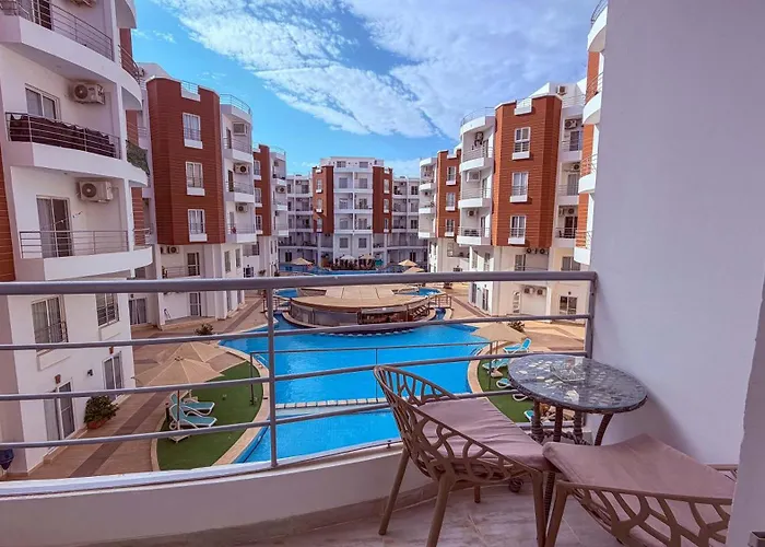 - Pool, Balcony & Near El Gouna * الغردقة